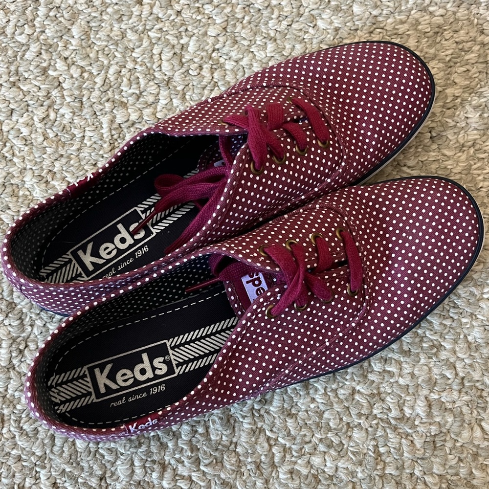 Burgundy polka dot Keds flats